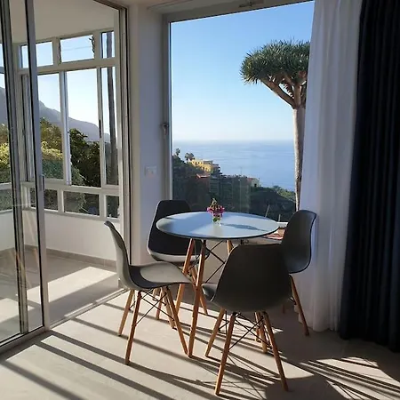 Exotic Ocean View 아파트